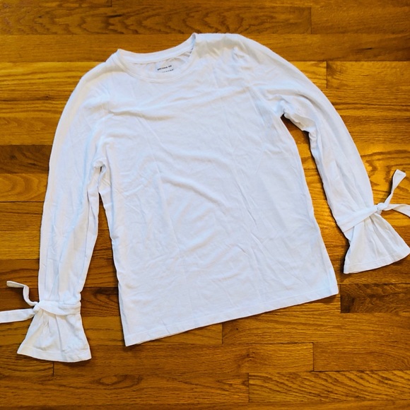 Banana Republic Factory | Designer Tee | White - Picture 2 of 3